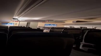 【最新動画あり】「新幹線は停電のため空調が止まっております」岩手県沖でM6.9の地震…一時運転を見合わせた北海道新幹線の停電した列車内は？北海道では震度4を観測