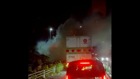 軽自動車と大型トラックが正面衝突し大破…軽自動車の25歳男性が死亡　福岡・大牟田市