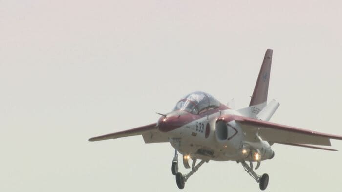 初フライトを終え着陸する斎藤さんの『T-4』