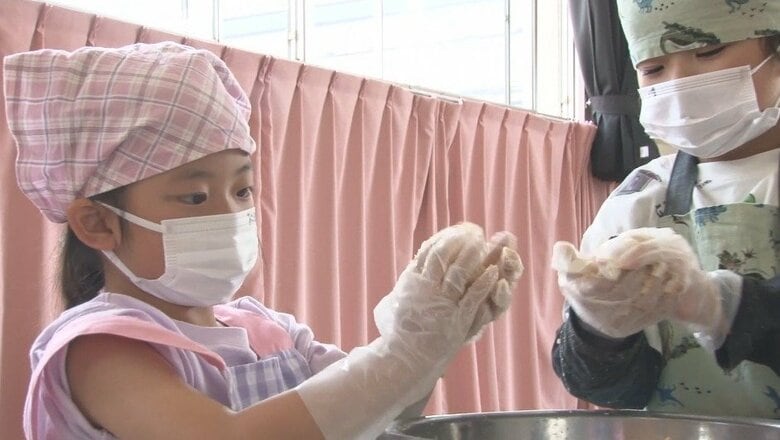 「おいしくな～れ」園児がみそづくりに挑戦　豆をつぶしてみそ玉に　長野・岡谷市｜FNNプライムオンライン