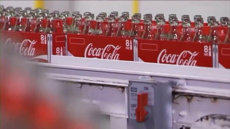 アメリカのコーン業界反発「数千人の雇用が失われる、栄養面のメリットもない」　トランプ大統領の「コカ・コーラの甘味料をサトウキビ糖に変更」めぐり｜FNNプライムオンライン