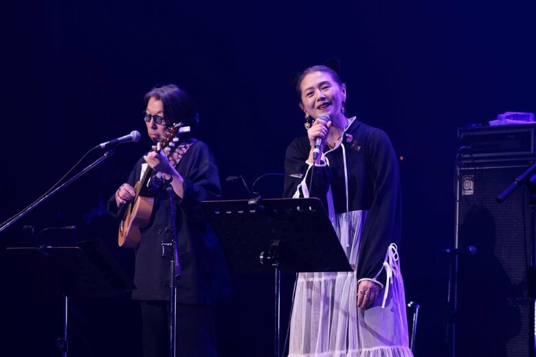 黒猫同盟（上田ケンジと小泉今日子） (C)モリマンフェス