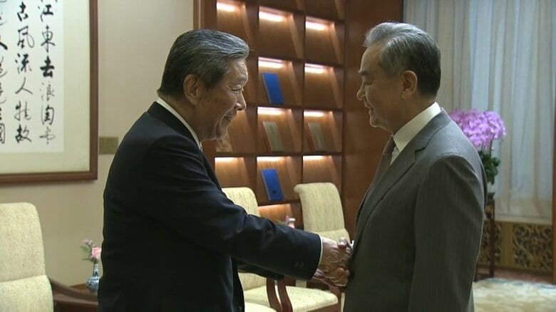 自民党・森山総務会長と王毅外相の会談（7月）