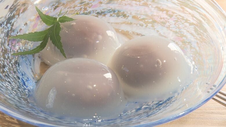 つるん！と喉越しが良いくずまんじゅう