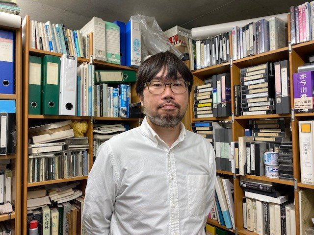 春本雄二郎監督（筆者撮影）