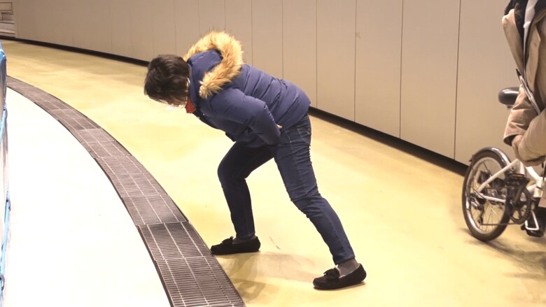 股関節が固い選手の一歩