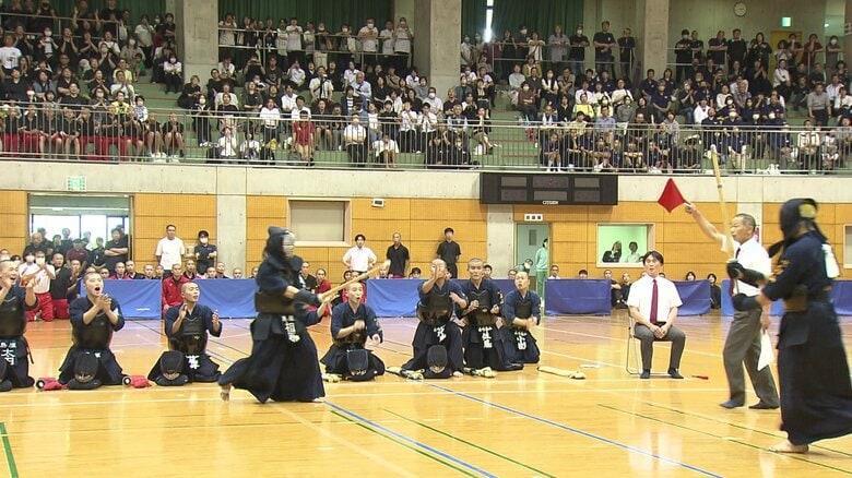 県高校総体決勝戦で勝利した相原主将