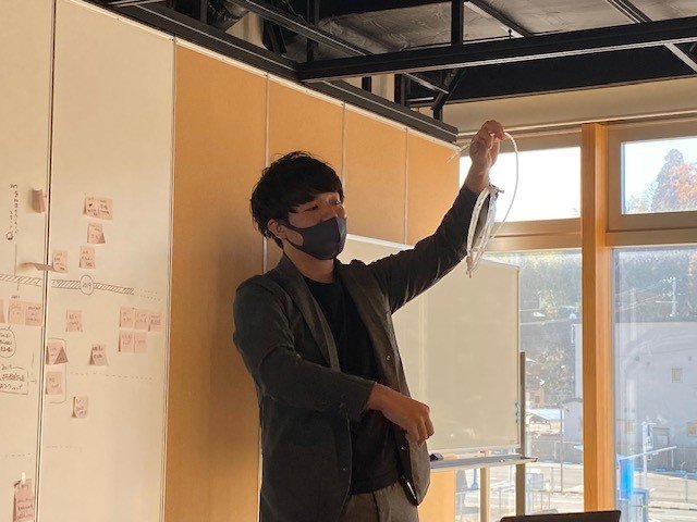 漁網の再利用を語る加藤広大さん