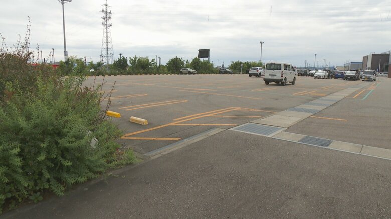 イオンモール高岡の駐車場