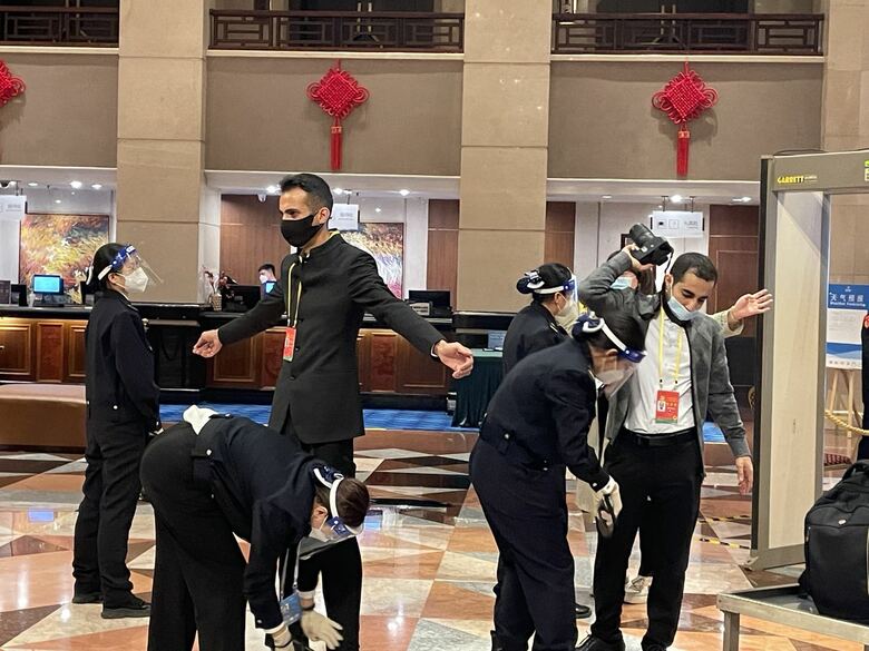 ”隔離ホテル”ではコロナ対策・手荷物検査とも厳しかった