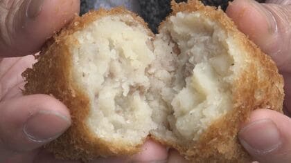 武士では食べていけず…老舗精肉店で「武士の末裔」が揚げる人気の飛騨牛コロッケ 溶け込んだ旨味しっかり