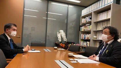 入管法は改正？ より多くの難民受け入れるべき？ 入管制度の論客2人が賛成反対の立場から議論する