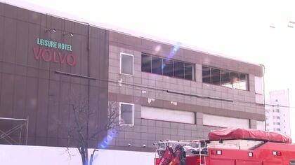 【一酸化炭素中毒か？】ホテルの解体現場から作業員4人が搬送＿アスベストの専門業者が発電機を使って作業中→周辺には一酸化炭素が充満〈札幌市〉