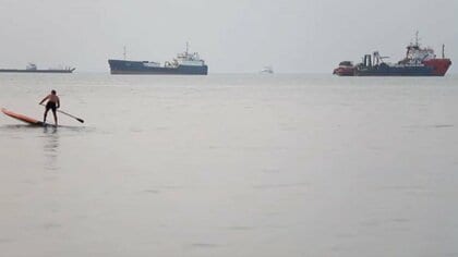 ホルムズ海峡でイランが民間船舶にミサイル2発発射　他の船舶への攻撃情報も　アメリカ中央軍は「大規模攻撃」発表