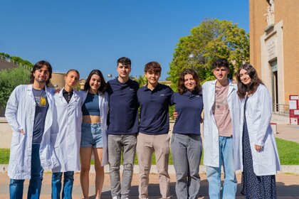 《海外医学部への道》アメリカ、イタリア、ハンガリー、中国など7カ国の海外医学部の入試特徴を公開