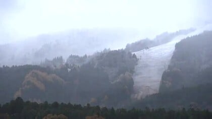山間部にはうっすらと雪が　冬型の気圧配置の県内、19日朝にかけて山間部中心に雪の範囲広がる