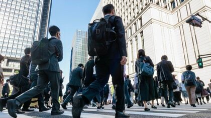 20年後に「サラリーマン」が消滅！大リストラ時代や年金崩壊など今の日本から予測する未来