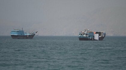 ホルムズ海峡周辺に取り残された船員1万人超の避難計画を開始　必要な安全確保や航行条件の確認終えたと説明