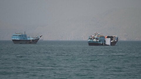 ホルムズ海峡周辺に取り残された船員1万人超の避難計画を開始　必要な安全確保や航行条件の確認終えたと説明