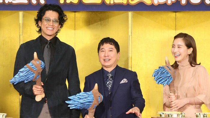 特製「樽」と「木づち」で