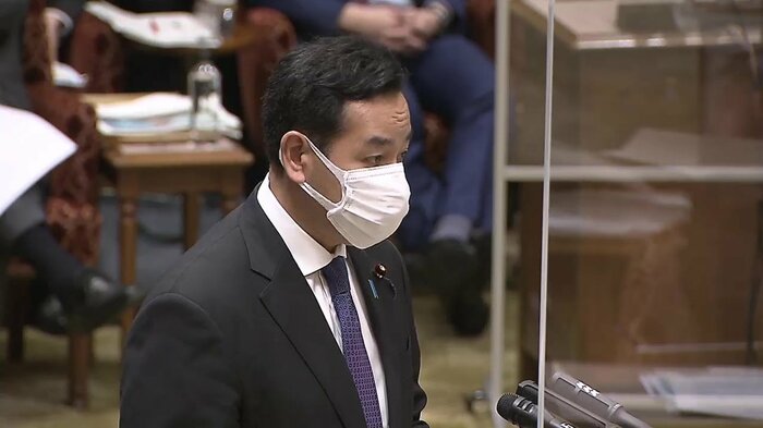 旧統一教会との接点について野党から追及を受ける山際経済再生相(19日)