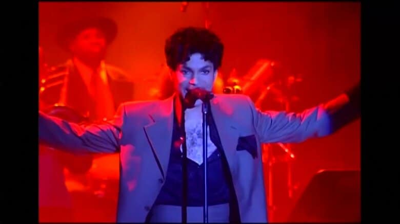 プリンス死去から10年　“フェンタニルの過剰摂取”2016年に自宅で57歳の若さで急死　｜FNNプライムオンライン