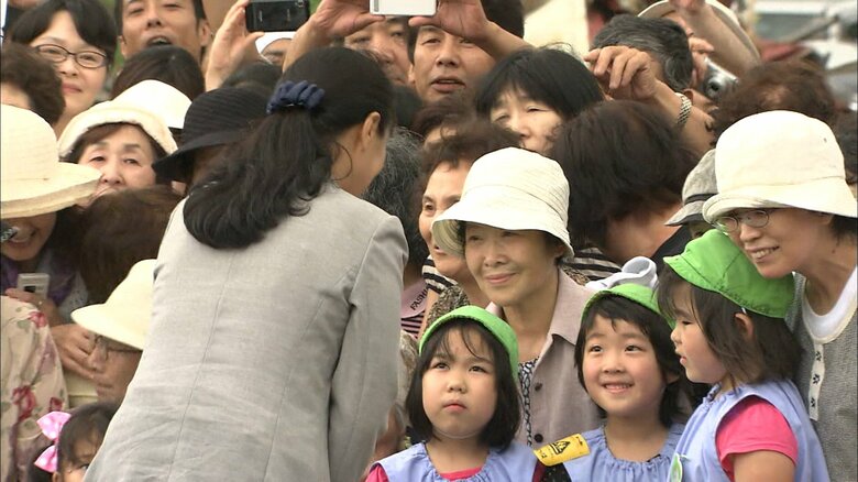 2011年8月、岩手･大船渡市を訪問された両陛下