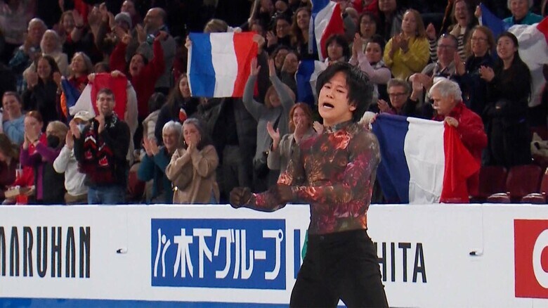 フリー演技後、観客は総立ちに（2024年世界選手権）