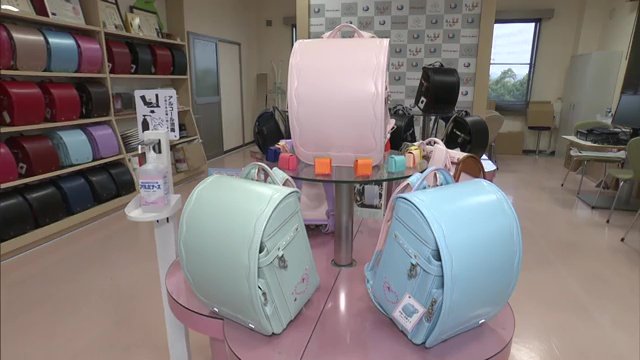 毎年苦労するトレンド予測　まるでアパレル関係のよう