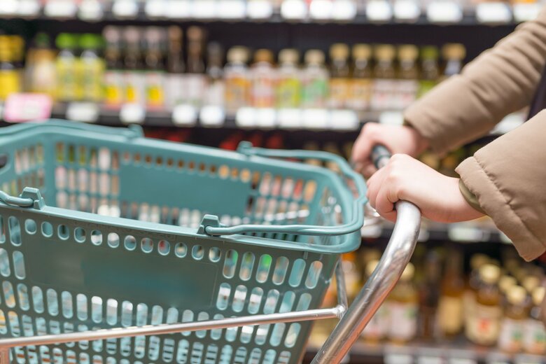 スーパーにとっては「売り場を回りながらメニューを決める客」がカギ（画像：イメージ）