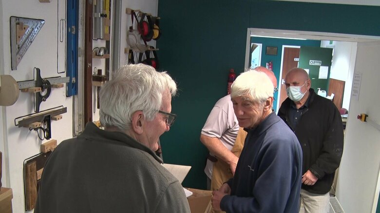 「不幸になるにはまだ早すぎる！」