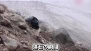 「ノアの箱舟」伝説の山で落石・土砂崩れ　「来るぞ！走れ！逃げろ！」カメラが捉えた発生の瞬間　“間一髪”の登山者らけがなし　トルコ
