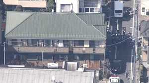 ベランダから「助けてください…」杉並区アパートで30代女性死亡 刺したとみられる男は逃走中