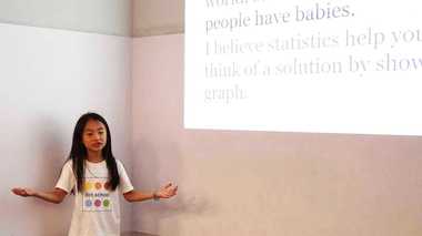 幼少から英語を学ぶと居場所が無くなる? “英語能力ランキング49位”日本の「吹きこぼれ」現象を探る