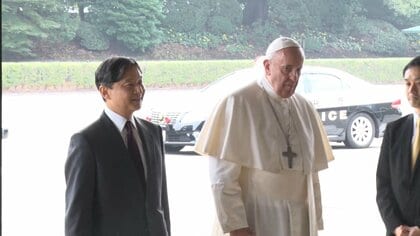 天皇皇后両陛下がフランシスコ教皇の死去にあたり弔問の使いを派遣　陛下は2019年に面会