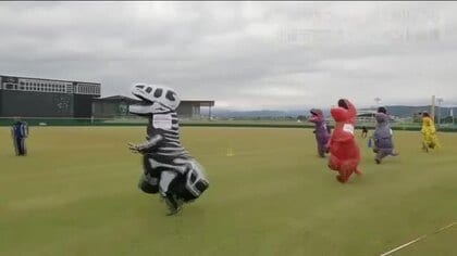 “ティラノサウルス”全力疾走！伊達市でスポーツイベント＜福島県伊達市＞