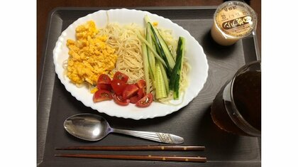小5息子「夕飯はオレが作るわ！」ボケのつもりが…初めて1人で作ることになった冷やし中華がお見事　