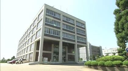 屋根の塗装中の従業員が転落死　工事業者と社長を書類送検　墜落防止器具の指導不足の疑い　秋田市