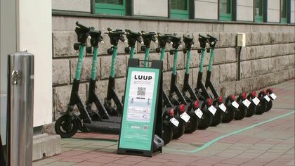 【電動キックボードなどをシェア】「親指一本ですいすい」札幌で「LUUP」のサービス始まる_市内約50か所の駐輪場で電動キックボード40台＋電動アシスト自転車160台をレンタル