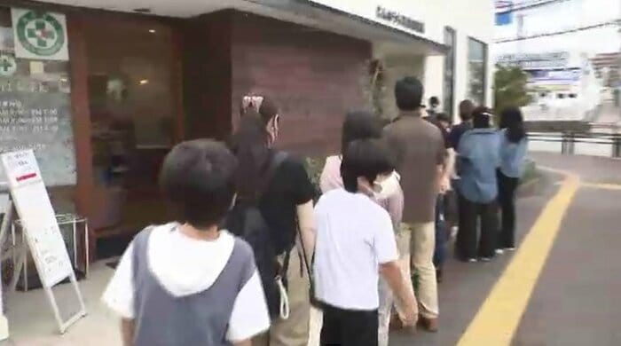 患者が診察開始を待つ(福岡・那珂川市のじんのうち耳鼻咽喉科)
