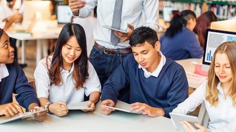 日本の15歳の学力は世界で何位？OECD学習到達度（PISA）15年調査結果が発表 