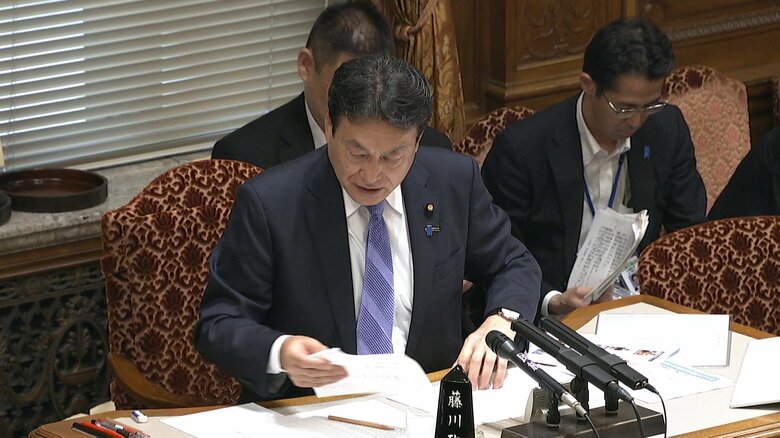 高市総理に「時間が限られておりますので、答弁は端的にお願いします」と話す藤川参院予算委員長