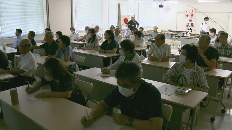 伊東さんの講演に耳を傾ける参加者