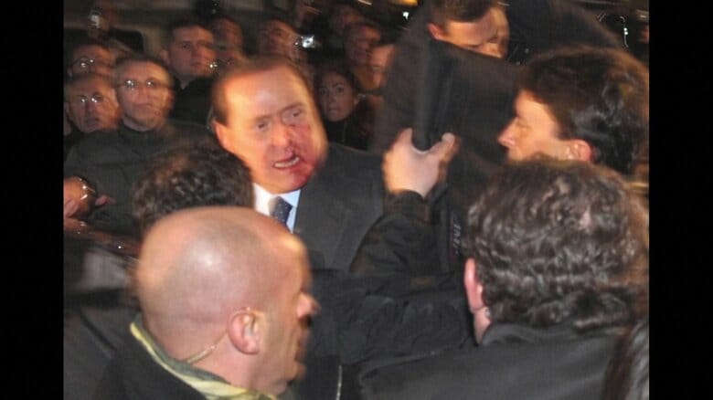 暴漢に襲われ出血することも　2010年8月