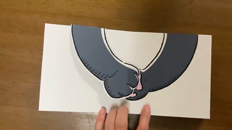 「ねぇマーマ？これ、なーんだ？？」3、4ページ目