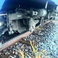 特急列車がクマと衝突し脱線、乗客32人が車内で一夜明かす＿JR宗谷線は11月1日も運休、代行バスを運行へ＿運輸安全委員会の鉄道事故調査官が現地入り〈北海道中川町〉