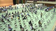 佐賀市でワクチン集団接種始まる 予約枠に空きも