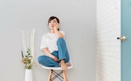 【フェムテック&フェムケアのシックスセンスラボ株式会社の全国調査】30歳以上の女性、ストレスの原因は経済不安、健康不安、家族関係。そのストレス解消法は?