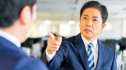職場に1人はいる「自己中」タイプのネチネチ絡む上司には“沈黙”が有効。正面から賢く勝つ護身術
