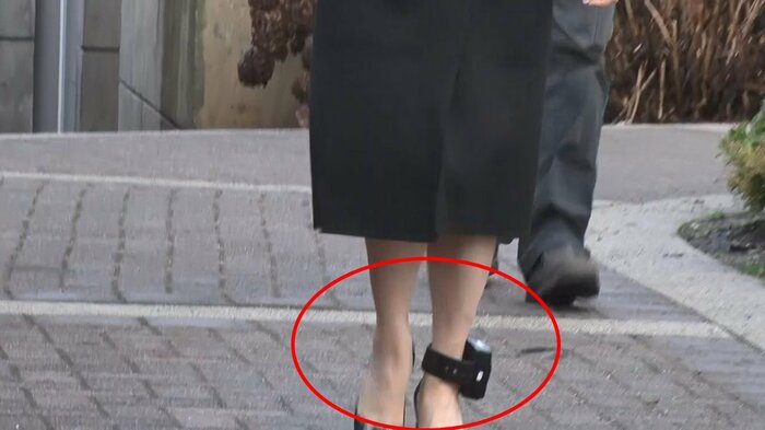 足にGPSを付け監視下に置かれていた孟氏